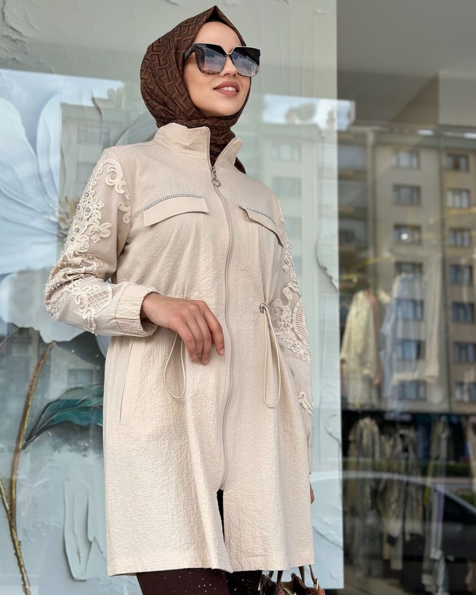 Kolları Organze Güpür Detaylı Bej Kap