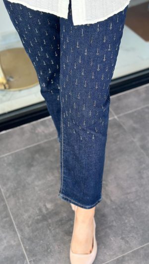 damla-tas-laci-likrali-kot-jean