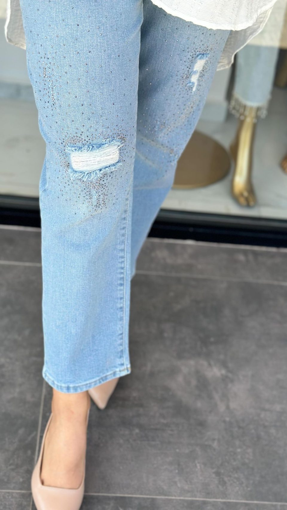 Likralı Kapalı Yırtık Mom Jean