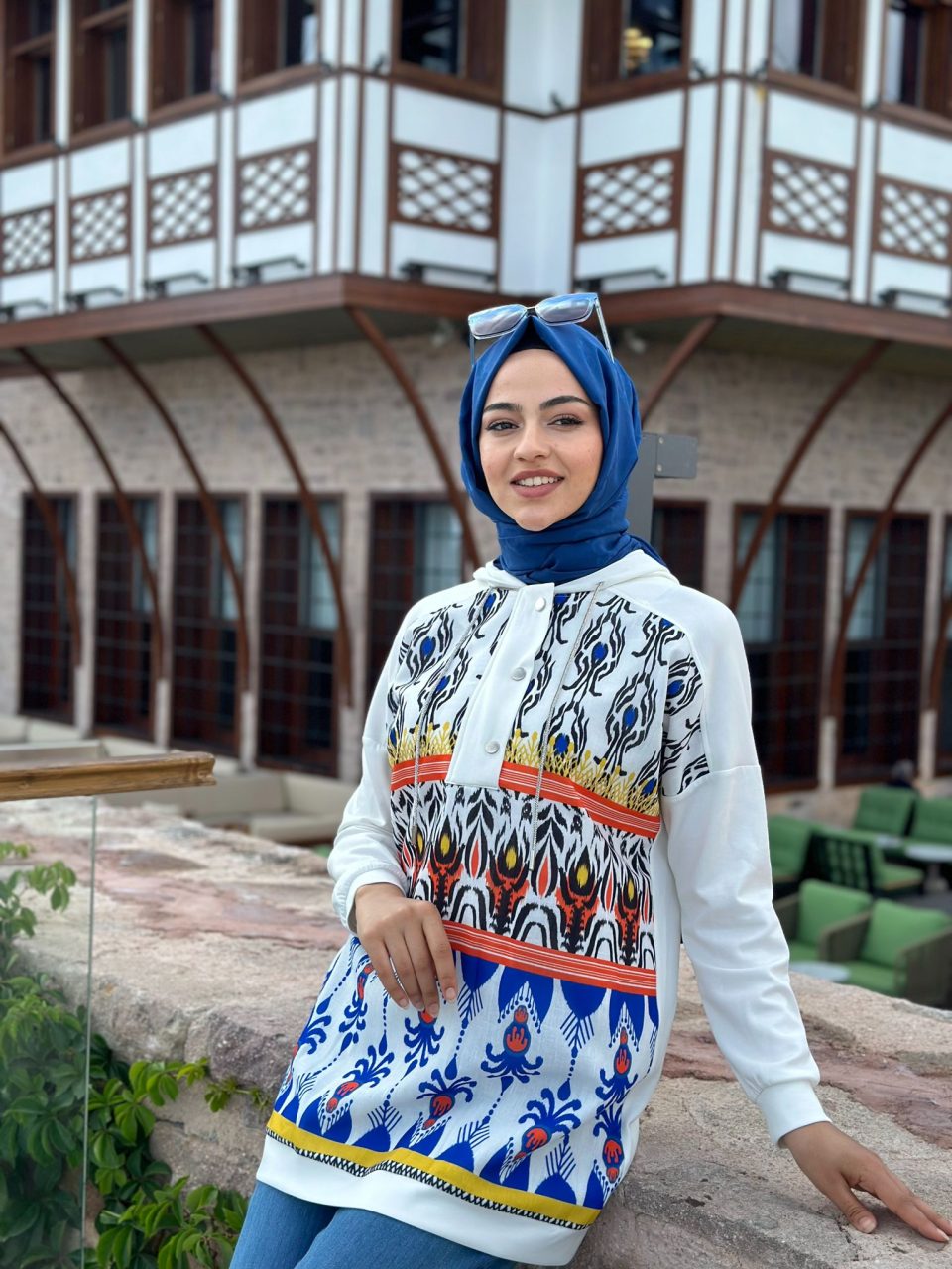Beyaz Desenli Tunik
