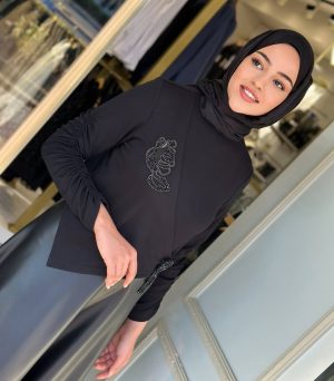 oysho-deri-detayli-tasarim-elbise-siyah-1