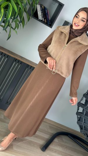 oysho-kumas-elbise-kurk-yelekli-takim-kahve-siyah-1