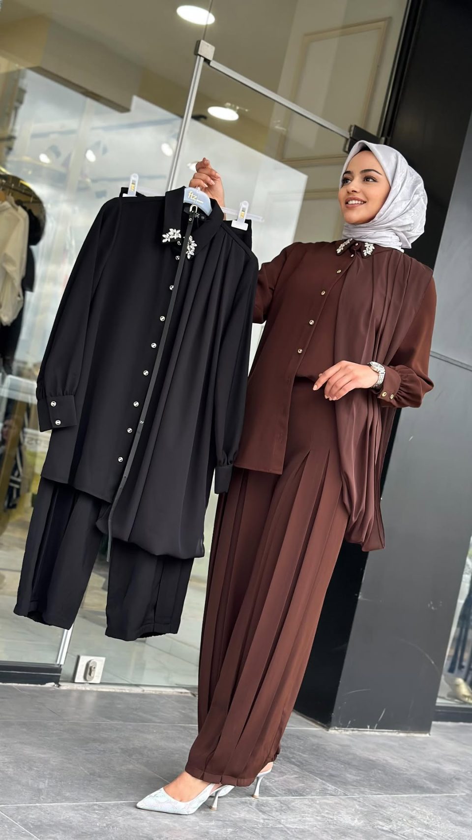 Şifon Şal Detaylı Taş İşlemeli İkili Takım - Siyah / Kahve