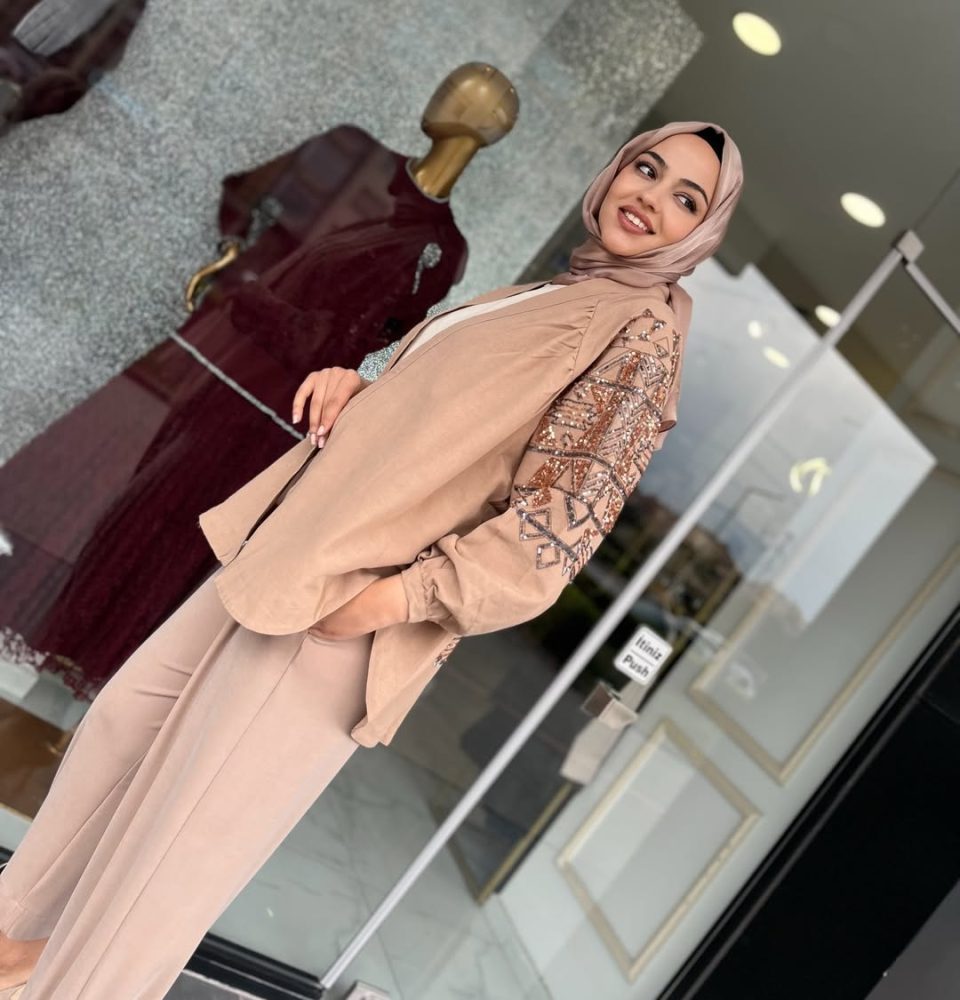 Vizon Payet İşlemeli Kimono