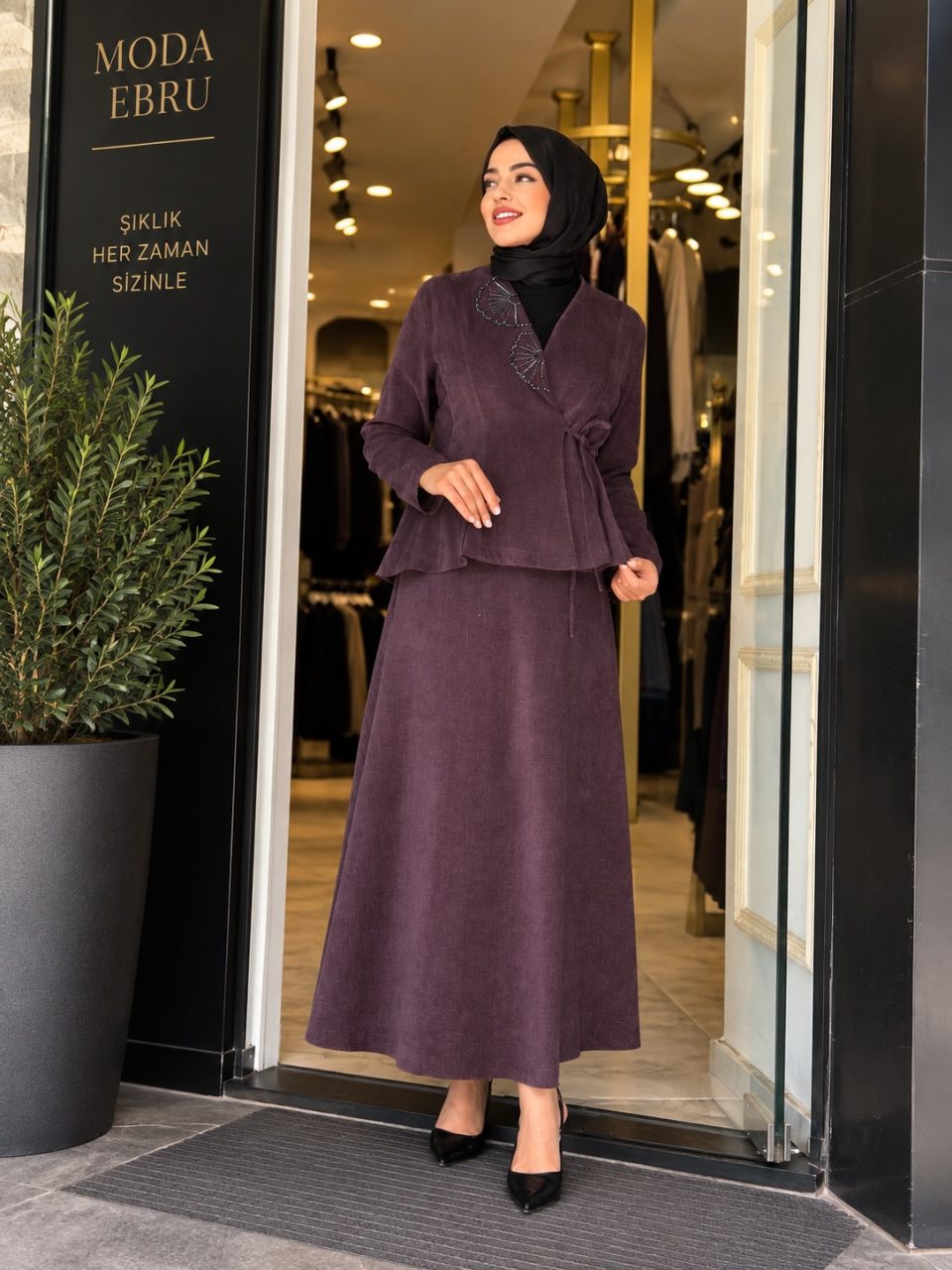 Şönil Kumaş Etekli İkili Takım Mürdüm