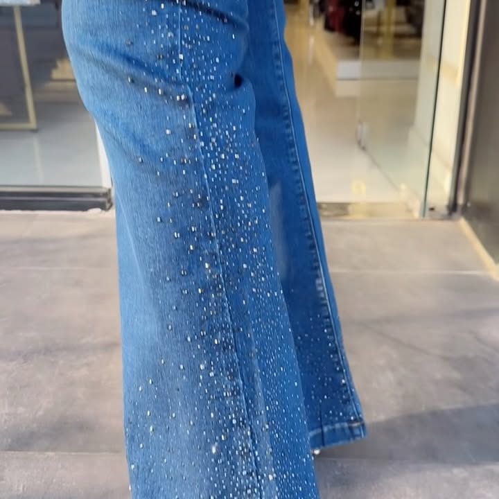 Damla Taş İspanyol Mavi Jean Kot